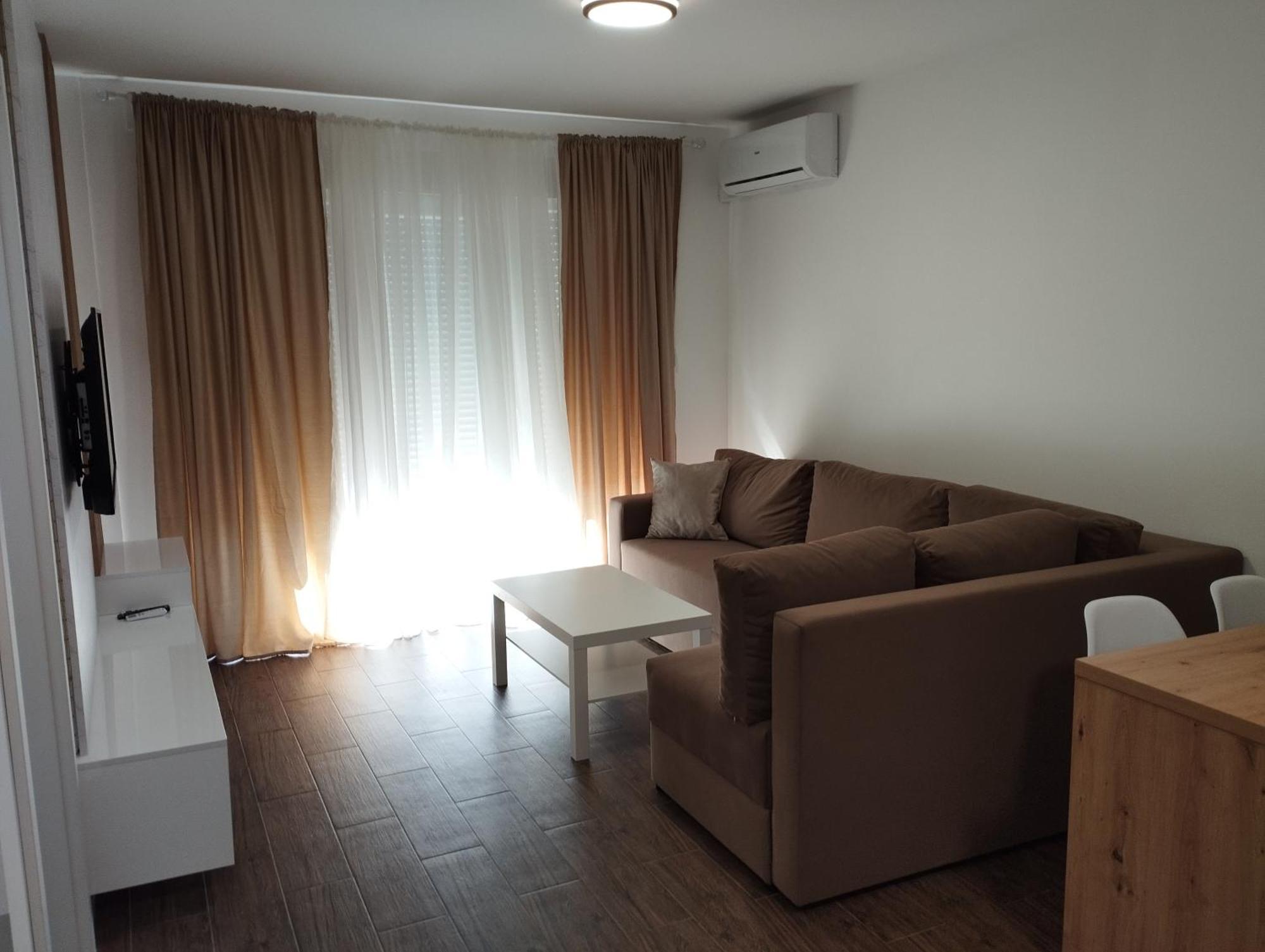 Apartment With Pool Veliko Gradište Esterno foto